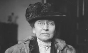 Black and white photo of Ellen Starr Gates